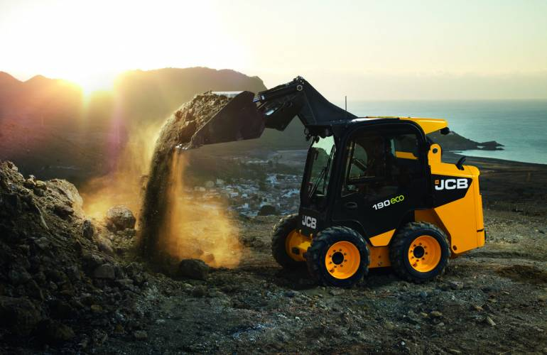 Мини-погрузчик с бортовым поворотом JCB 190